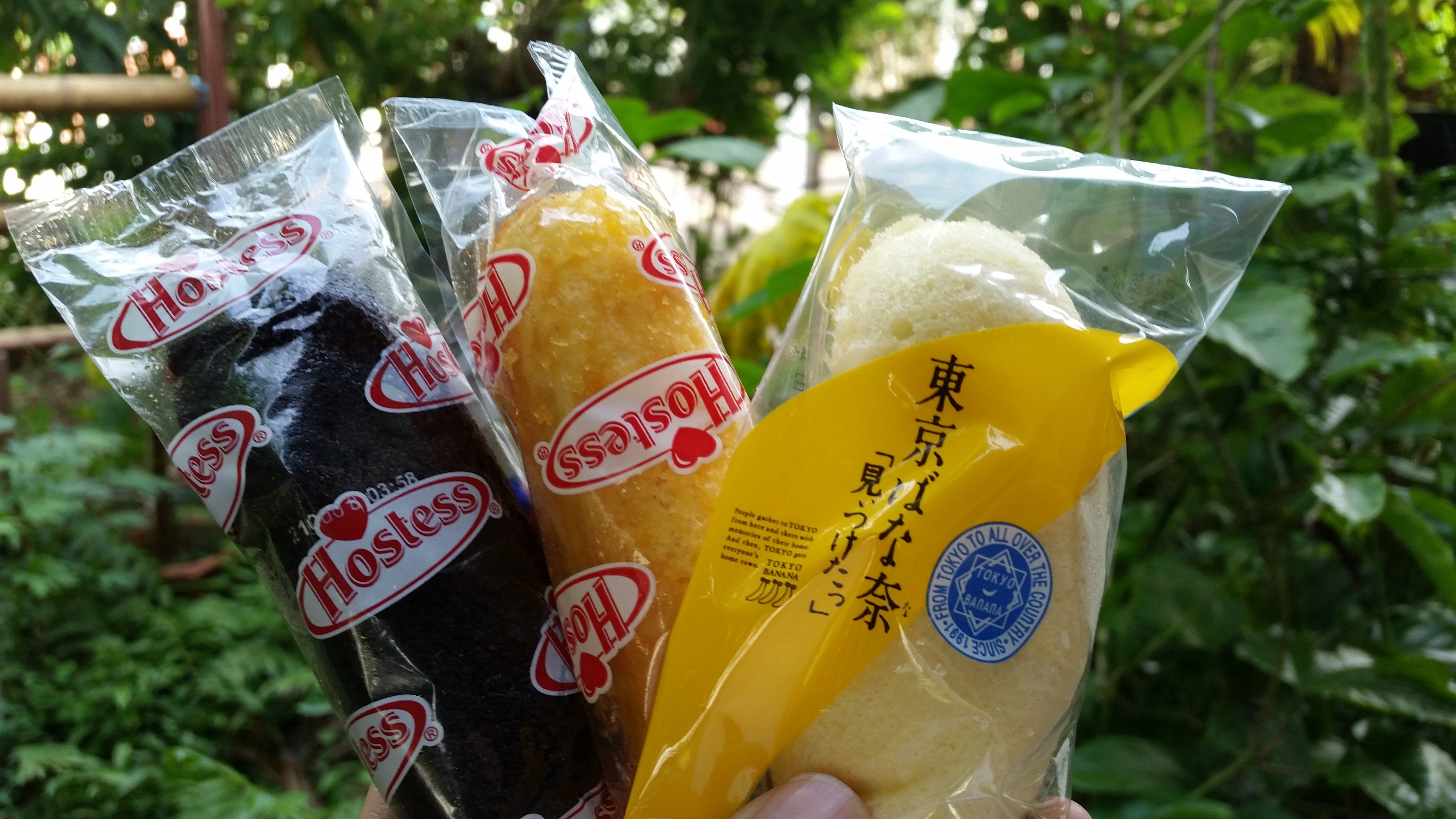 ຣີວິວຂະໜົມ Twinkies ກັບ Tokyo Banana